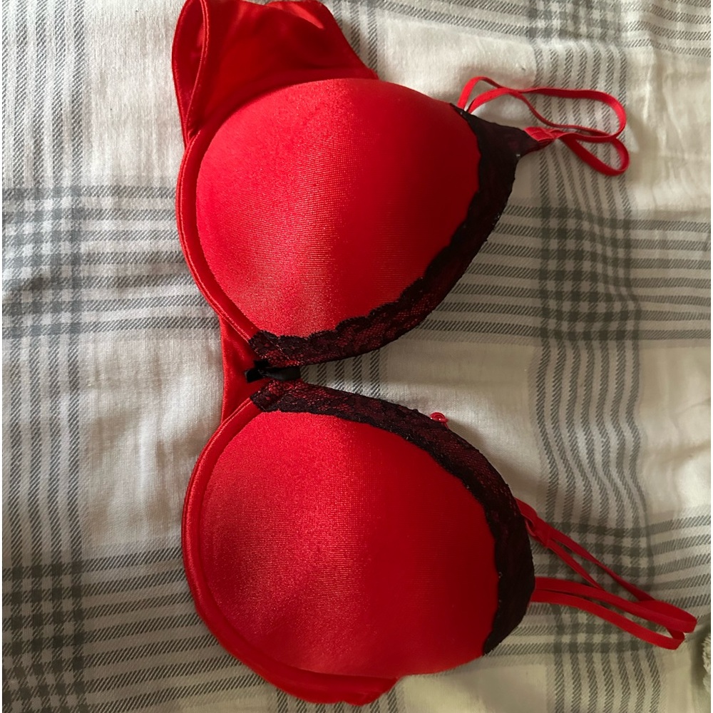 Push-up bra